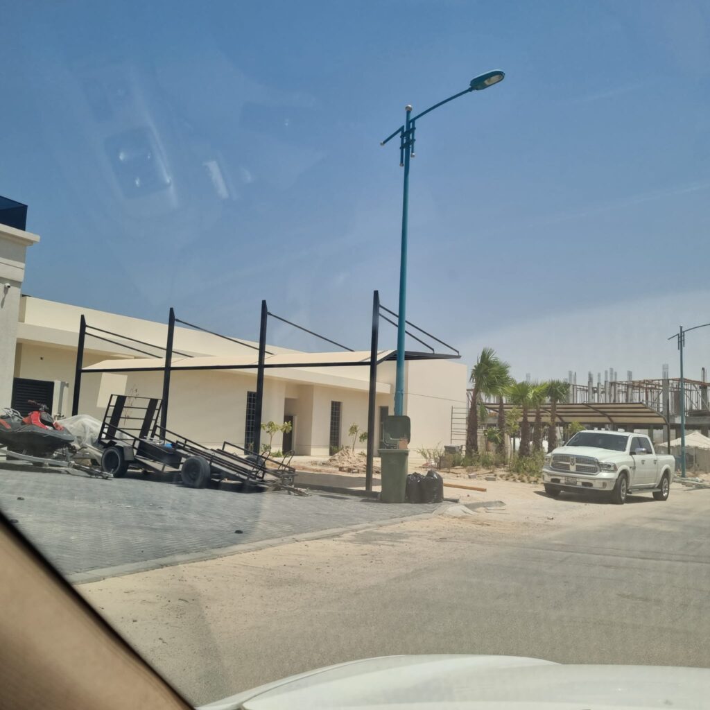 أفضل مظلات تحمي من حرارة الكويت