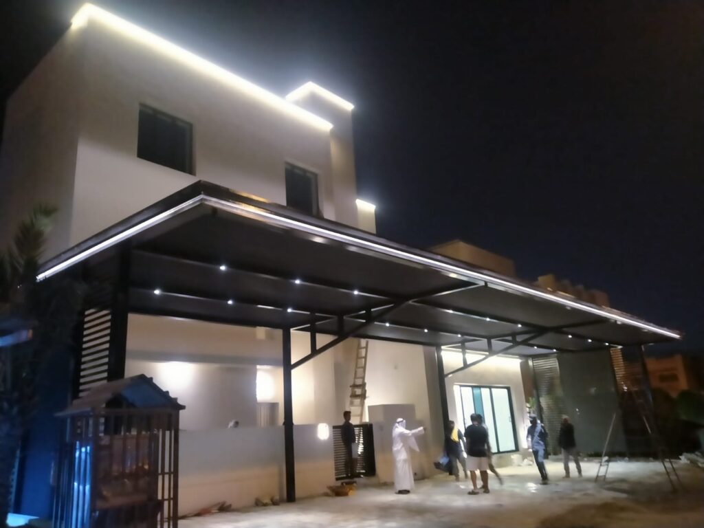 مظلات سيارات قوية ضد الرياح