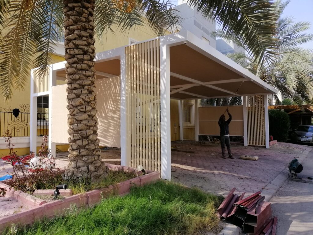 مظلات سيارات ضد الشمس في الكويت